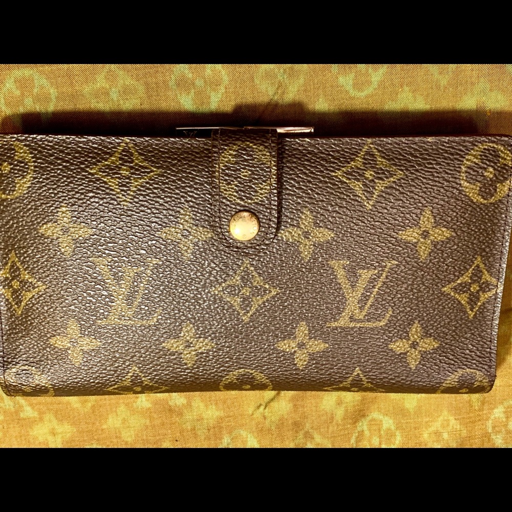 Louis Vuitton Porte Tresor Continental Wallet